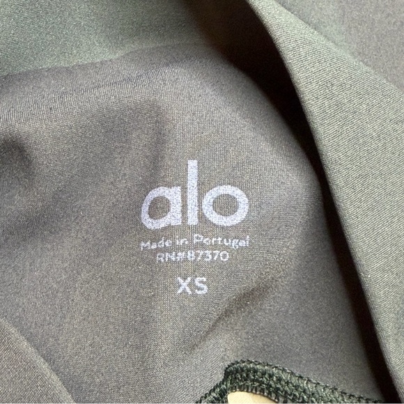 Alo Camo Biker Shorts - Picture 3 of 4